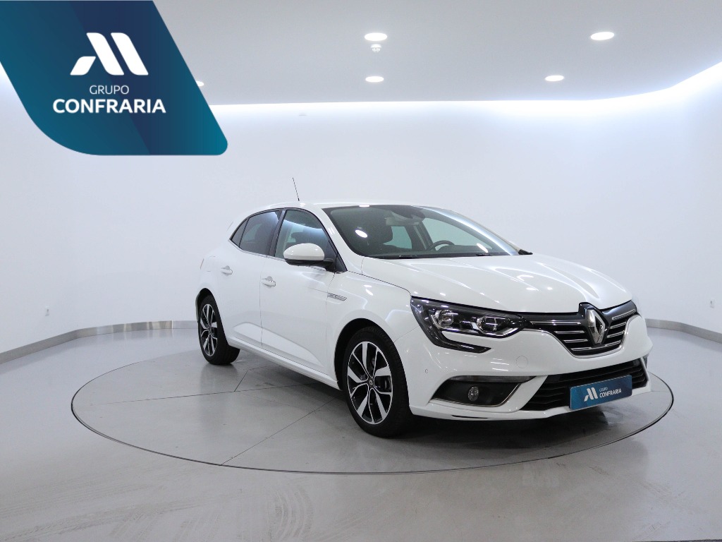 RENAULT Mégane IV 1.3 TCE BOSE EDITION